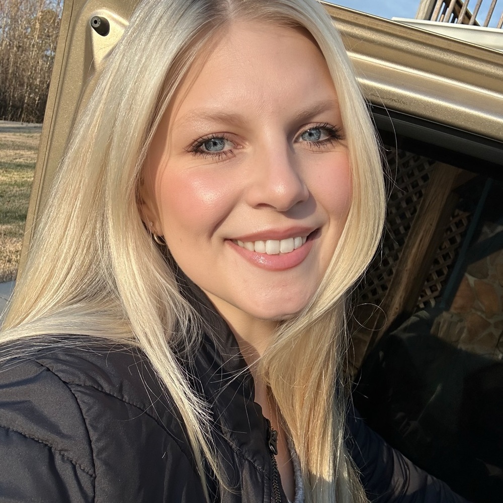 Meet your Posher, Bailey